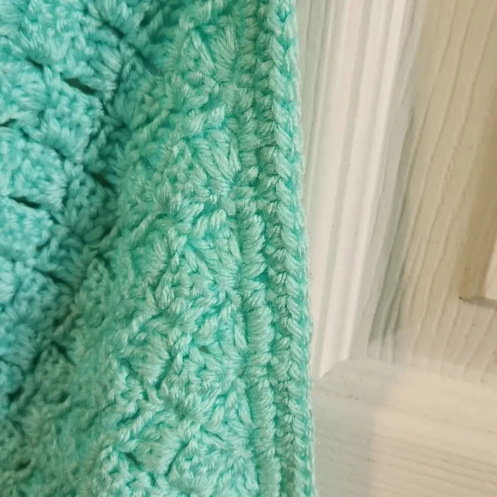 Handmade Aqua Baby Blanket 32 X 31 Bedding Baby Shower Newborn Comfy Colorful‎